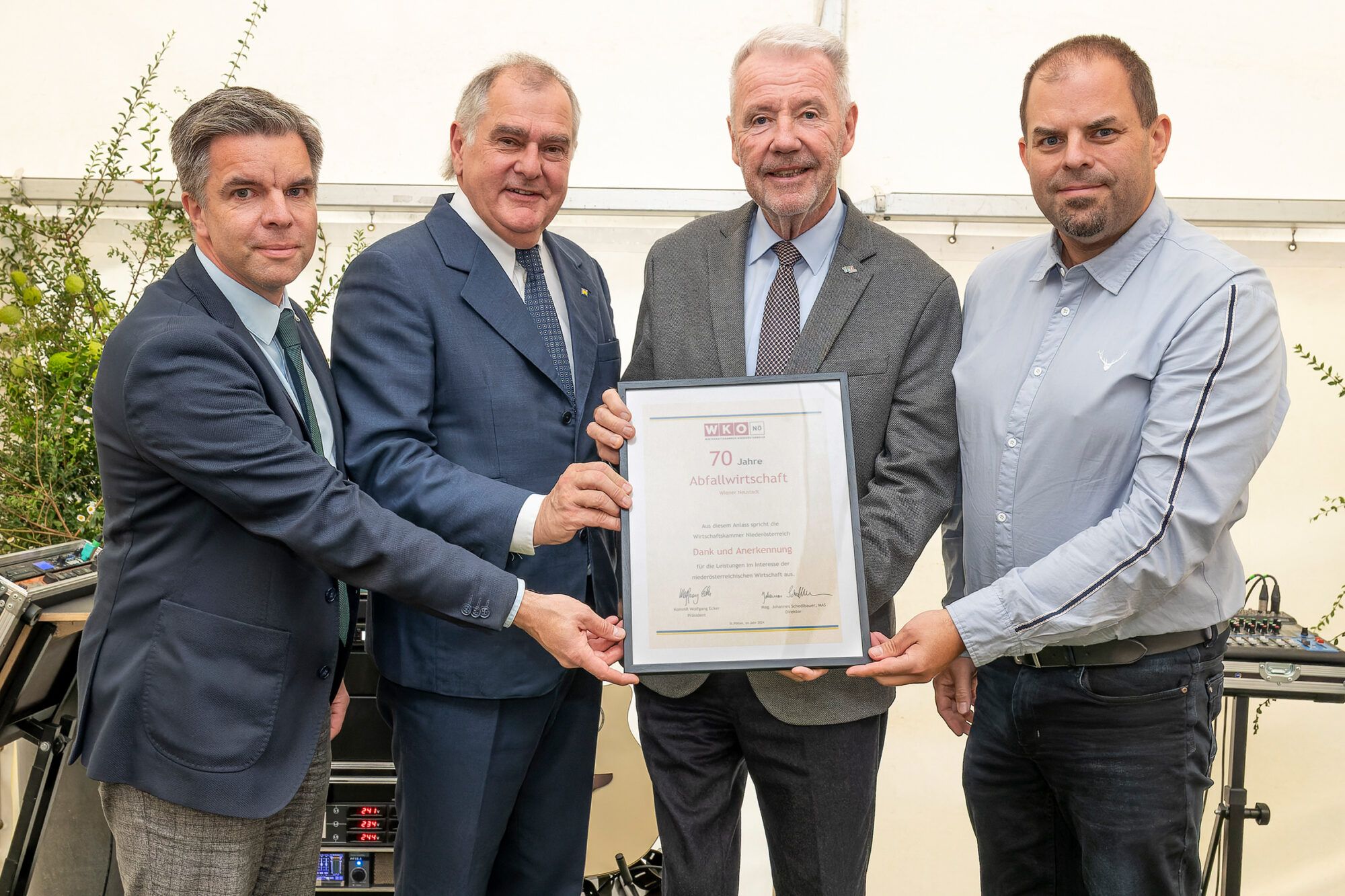 Überreichung Urkunde