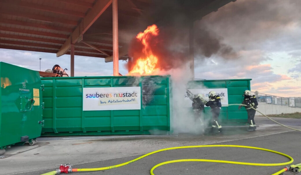 Brand Sperrmüll Container